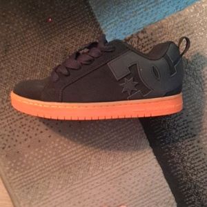 Dcs men's size 9 black